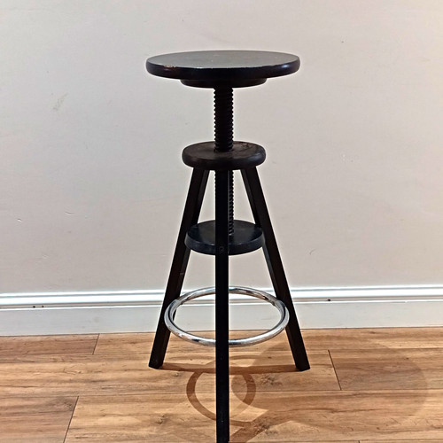 Adjustable height engineering - adjustable,